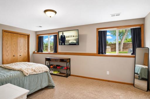 2040 Greenwood Drive, Owatonna, MN 55060