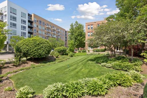 Numerous courtyards available for relaxation