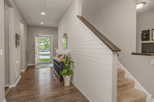 9231 Lighthouse Lane, Saint Paul, MN 55129