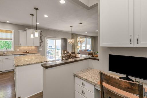 9231 Lighthouse Lane, Saint Paul, MN 55129