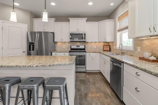 9231 Lighthouse Lane, Saint Paul, MN 55129