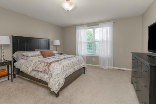 9231 Lighthouse Lane, Saint Paul, MN 55129