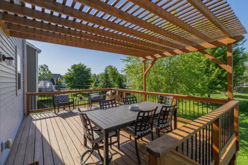 Step outside to your private outdoor sanctuary!