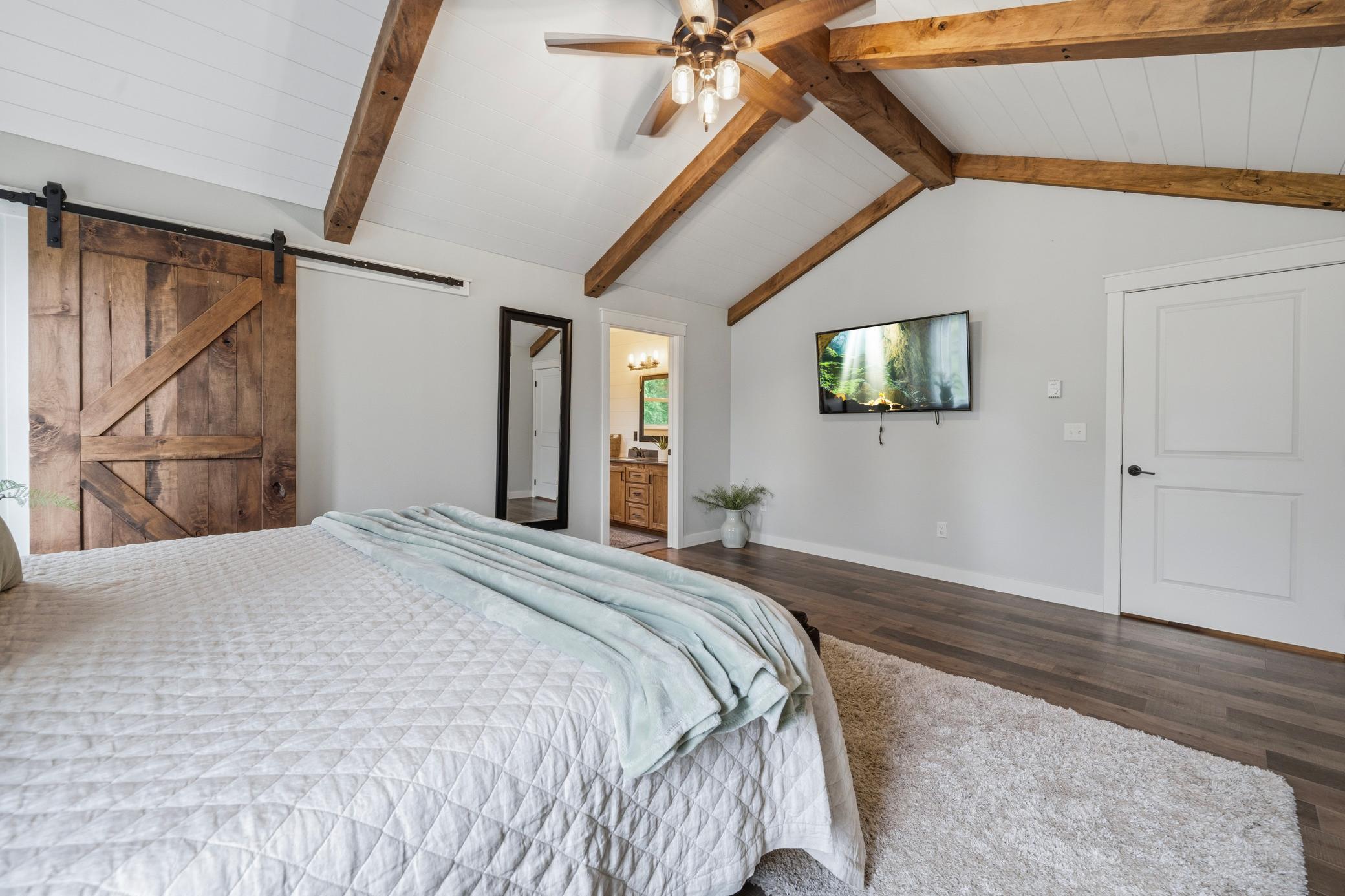 4024 Rosewood Lane - Owner's Suite