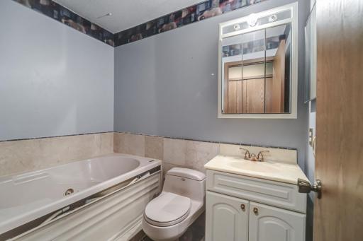 1601 Cohansey Street, 204, Saint Paul, MN 55117