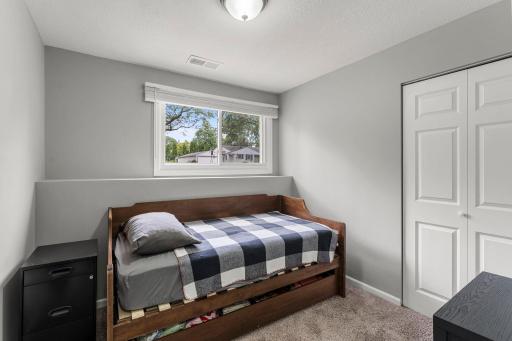 1010 Ferndale Street N, Maplewood, MN 55119