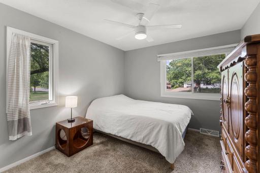 1010 Ferndale Street N, Maplewood, MN 55119