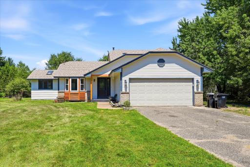 3 bed, 2 bath, 2 car garage, 2.5 acres