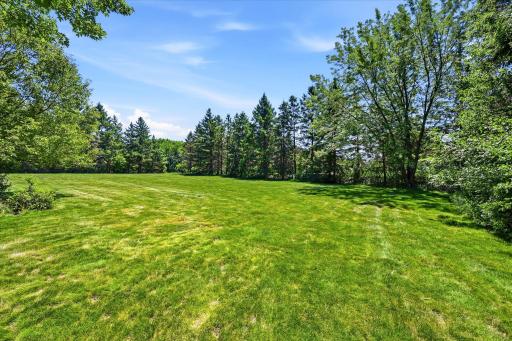 2.5 acres Nature is your backdrop every day.