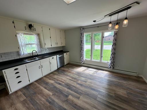 Eat-in kitchen