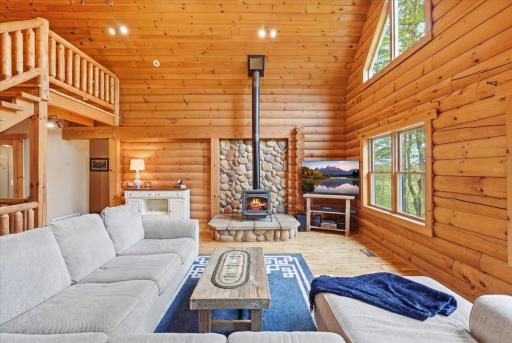 06-Living Room.jpg