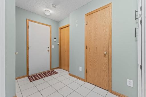 Vivid Spaces_12598 74th Ave N_009.jpg