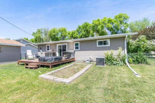617 Cedar Lane, Moorhead, MN 56560