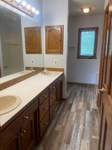 1757 23rd Street S, Fargo, ND 58103