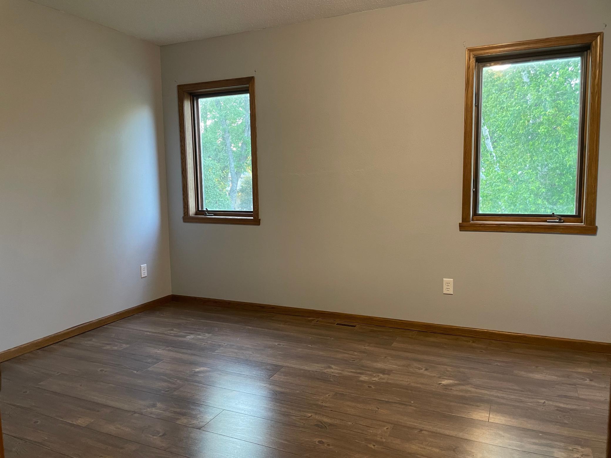 1st Bedroom Up.jpg