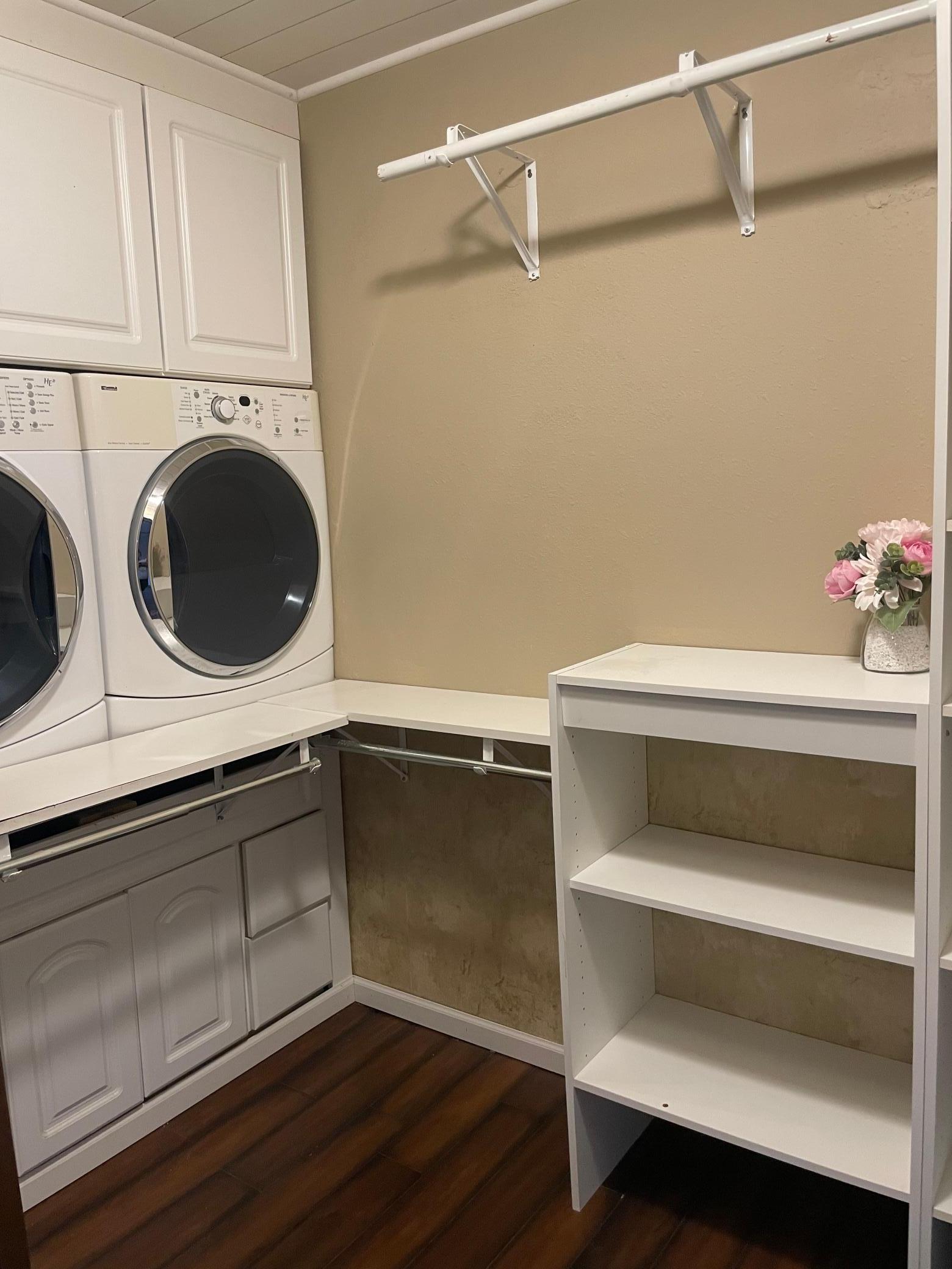 Master WIC with Laundry.jpg