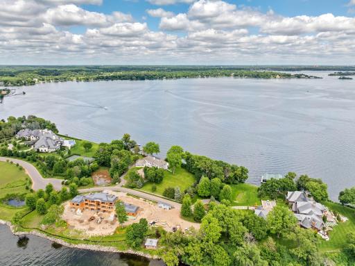1480 Bracketts Point Road, Wayzata, MN 55391