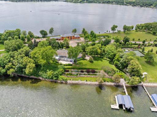 1480 Bracketts Point Road, Wayzata, MN 55391