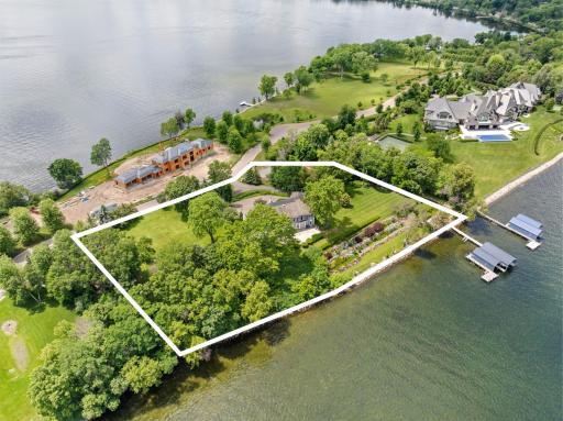 1480 Bracketts Point Road, Wayzata, MN 55391