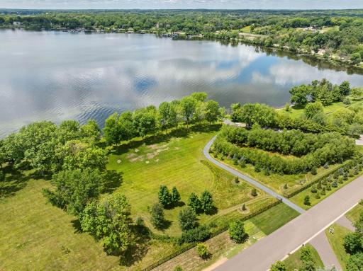 1365 Bracketts Point Road, Wayzata, MN 55391