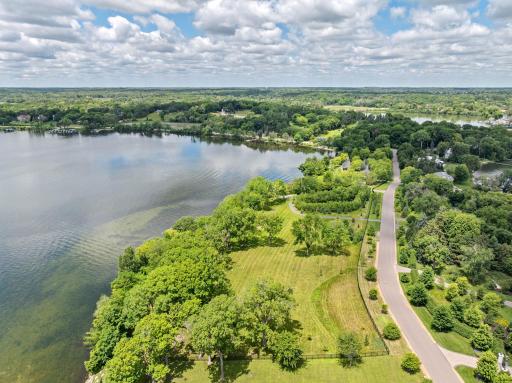 1415 Bracketts Point Road, Orono, MN 55391