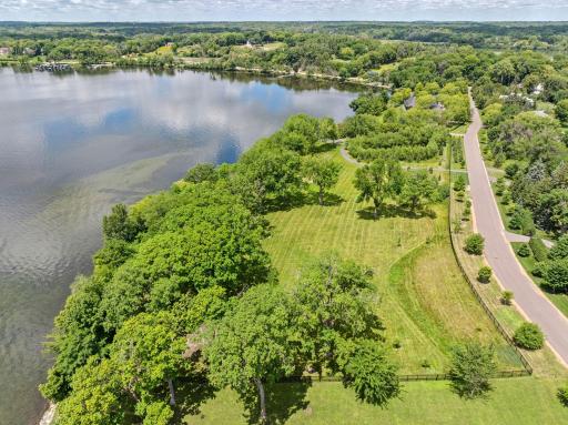 1415 Bracketts Point Road, Orono, MN 55391