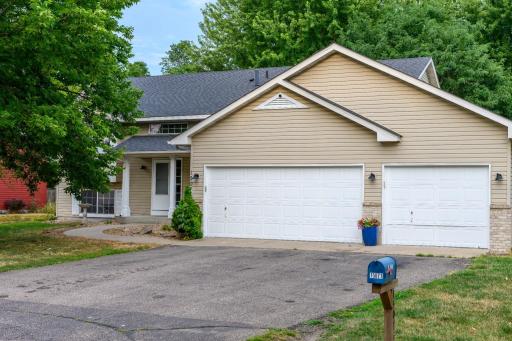 15071 Appaloosa Trail NE, Prior Lake, MN 55372