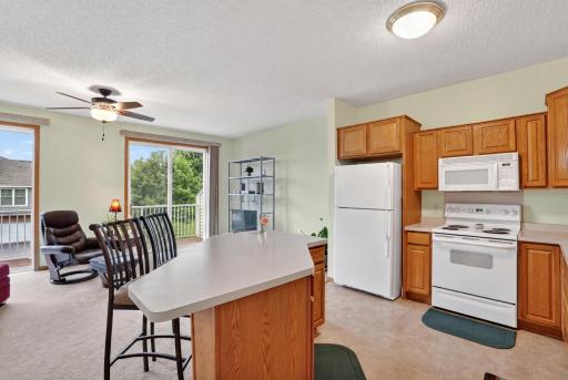 20016 Heritage Drive, Lakeville, MN 55044