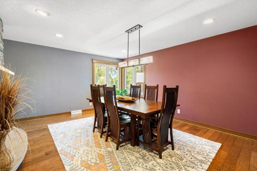 50-web-or-mls-706-23rd-st-sw.jpg