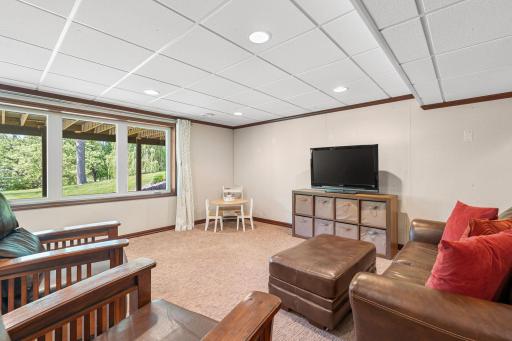 64-web-or-mls-706-23rd-st-sw.jpg