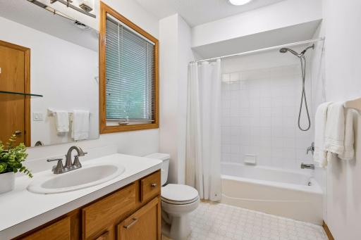3612 Saint Francis Way, C, Saint Paul, MN 55123