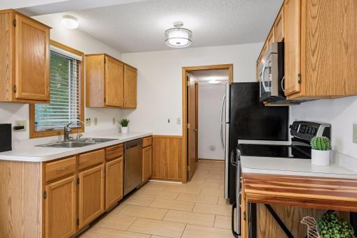 3612 Saint Francis Way, C, Saint Paul, MN 55123