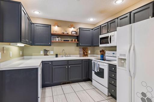 6503 Brook Lane, Savage, MN 55378