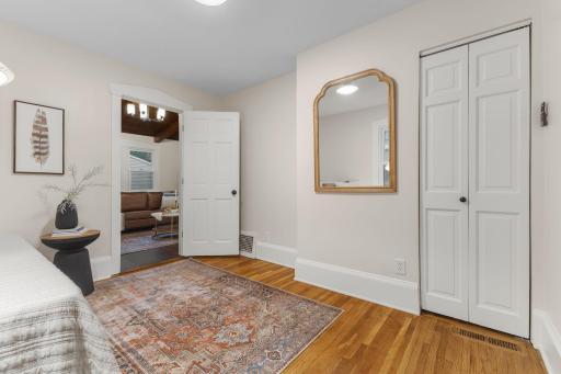 6045 Clinton Avenue, Minneapolis, MN 55419