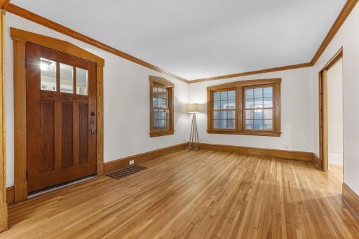 6045 Clinton Avenue, Minneapolis, MN 55419