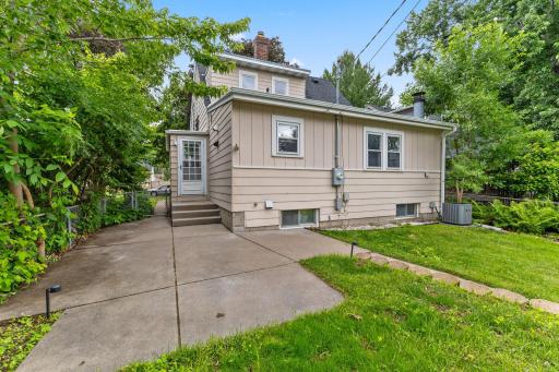 6045 Clinton Avenue, Minneapolis, MN 55419