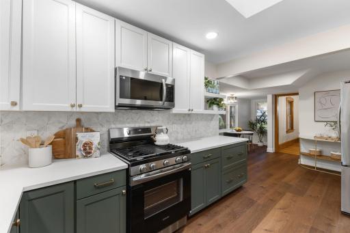 6045 Clinton Avenue, Minneapolis, MN 55419