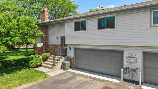 604 Portland Place, Burnsville, MN 55337