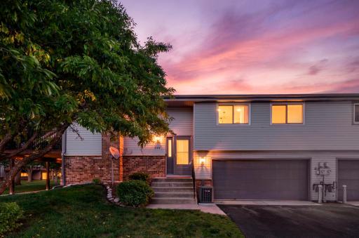 604 Portland Place, Burnsville, MN 55337