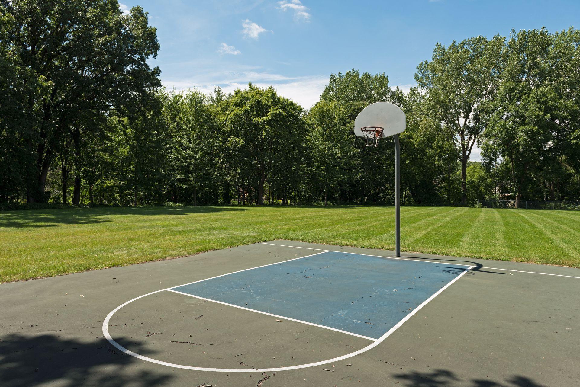 Enjoy the convenience of Queensland Park just down the street, offering easy access to nearby green space, recreation, and outdoor activities.