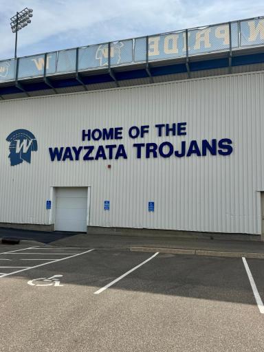 Wayzata schoools! Wayzata high school just a mile away!