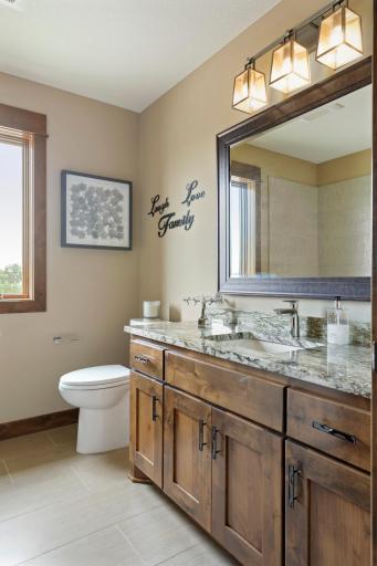 2535 110th Court NE, Blaine, MN 55449