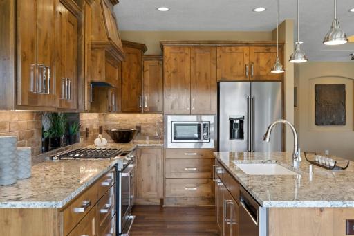 2535 110th Court NE, Blaine, MN 55449