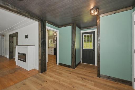 2253 Hay Lake Road, Carlton, MN 55718