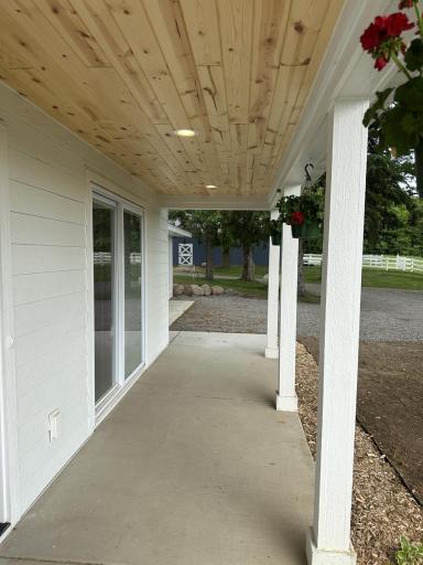 2241 County Road 39 NW, Maple Lake, MN 55358
