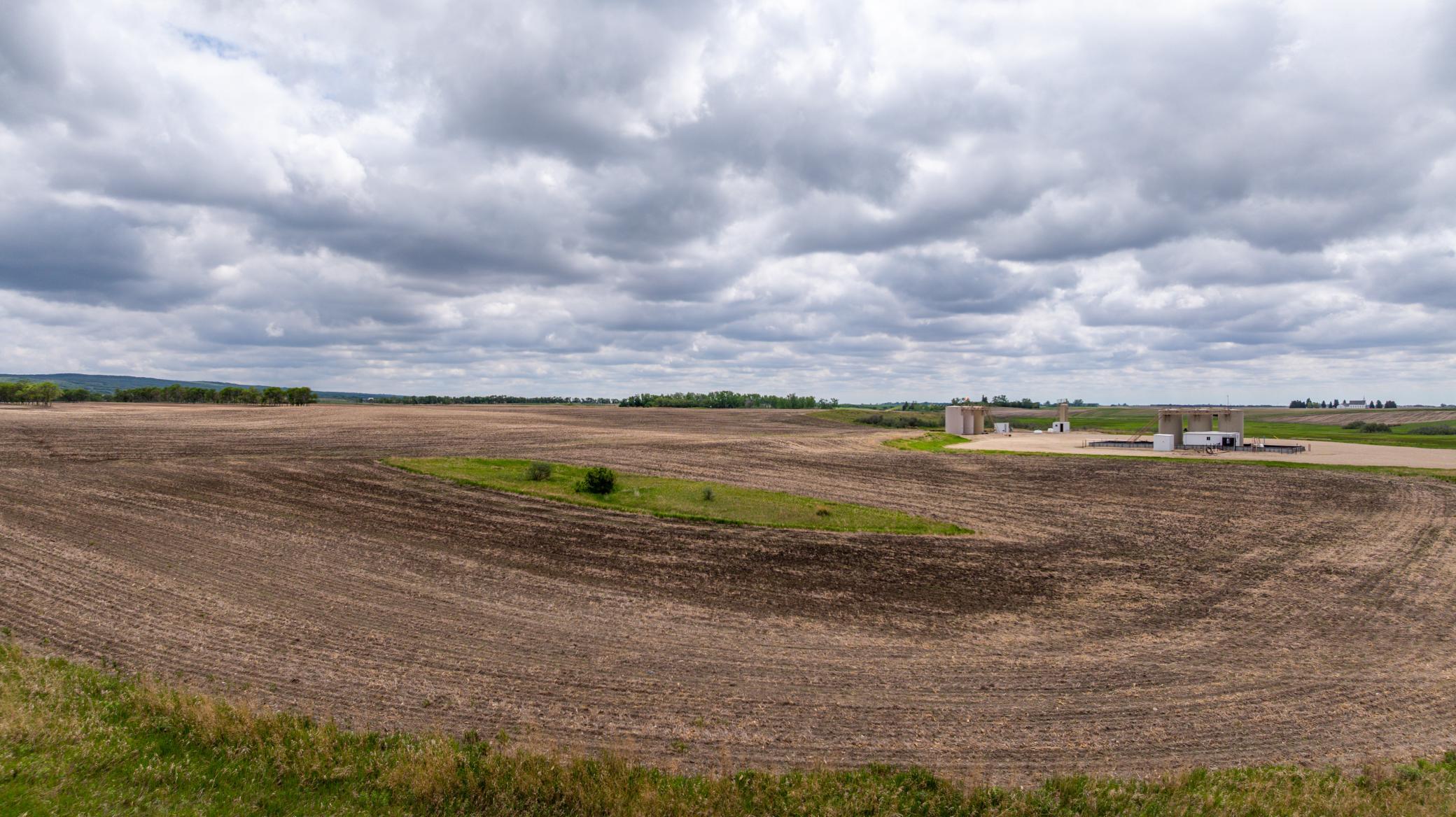 Amdak__Carbury 108+- Acres_0047.jpg