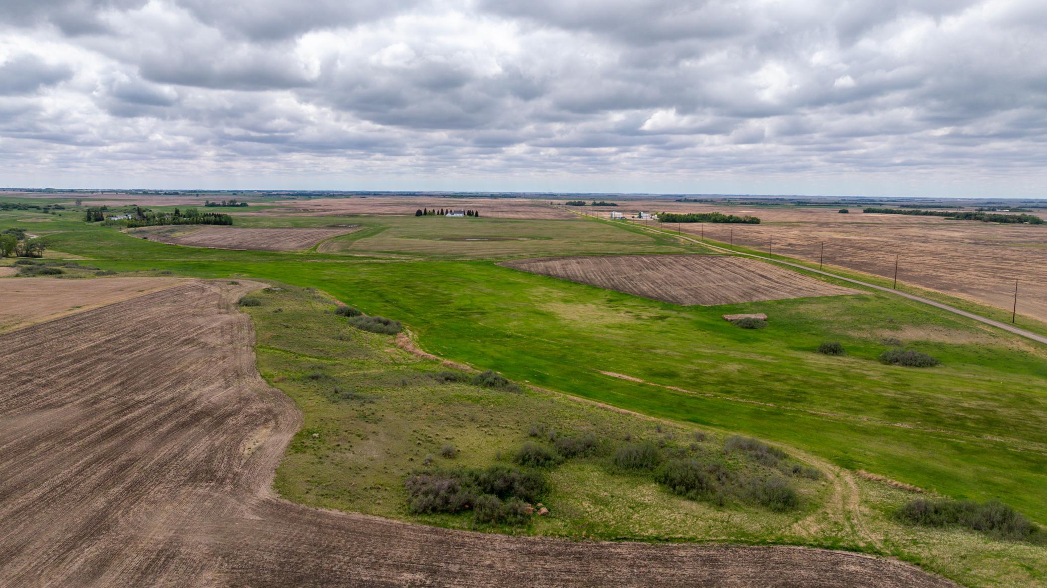 Amdak__Carbury 108+- Acres_0052.jpg