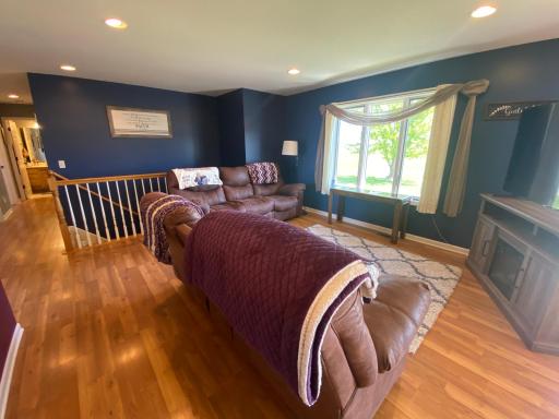 428 6th Court SE, Dover, MN 55929