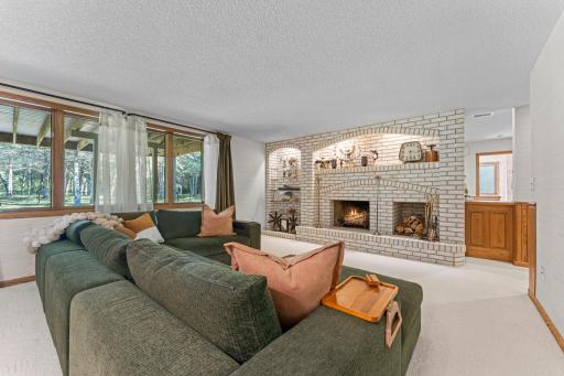 4771 Juniper Ridge Circle NW, Anoka, MN 55303