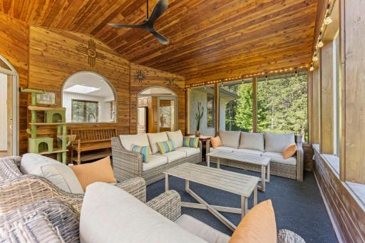 4771 Juniper Ridge Circle NW, Anoka, MN 55303